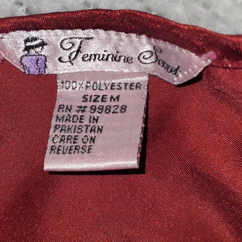 Fancy Feminine Secret Red Robe Medium - Picture 3 of 12